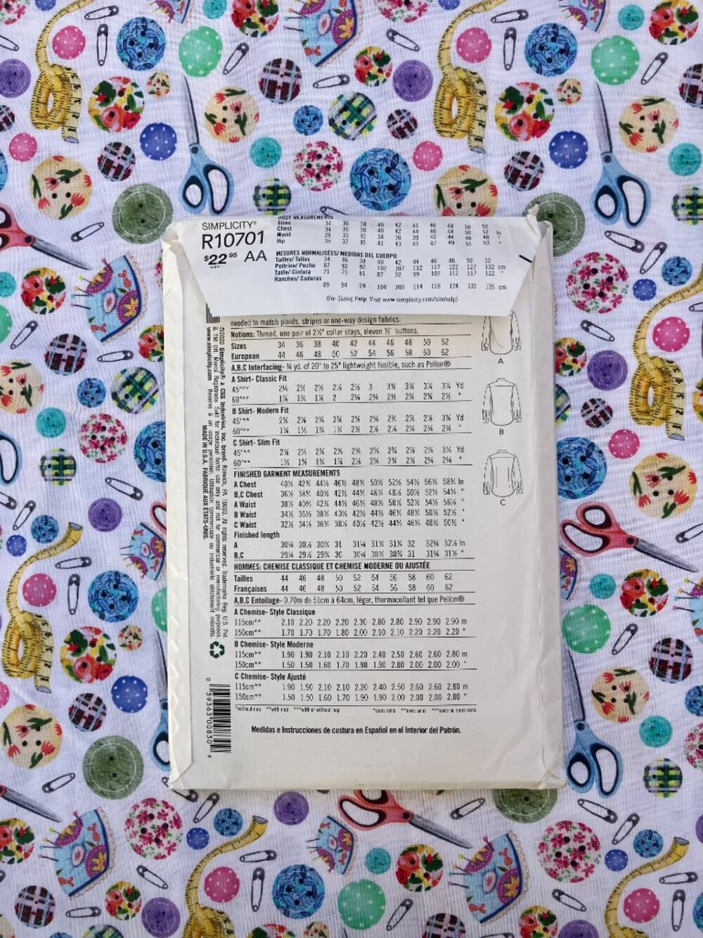 Simplicity R10701 Pattern - Picture 2 of 2